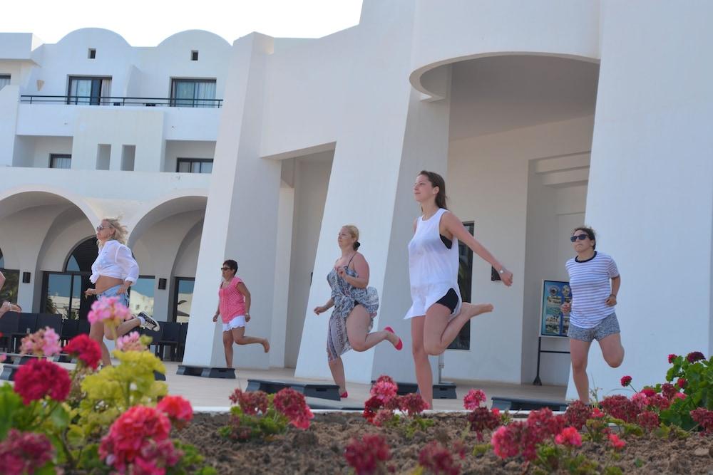 Club Palm Azur Families And Couples Hotel Aghīr Buitenkant foto